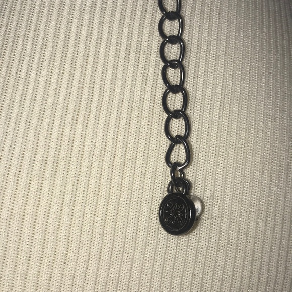 Necklace - Picture 4 of 4